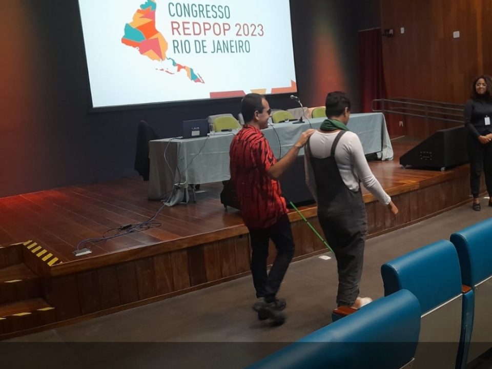 Formação para voluntários da décima oitava edição do congresso internacional Redpop - FIOCRUZ - RJ - 2023.