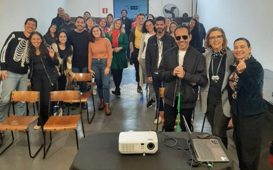 Formação para a equipe da Santa Marcelina Cultura no teatro São Pedro em São Paulo - SP - 2023.