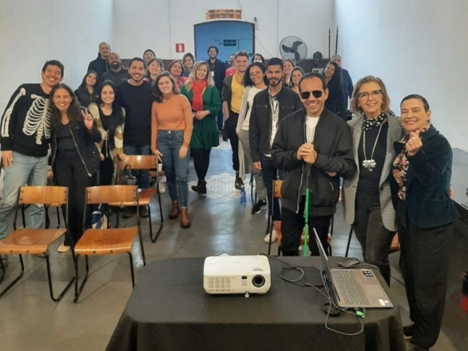 Formação para a equipe da Santa Marcelina Cultura no teatro São Pedro em São Paulo - SP - 2023.