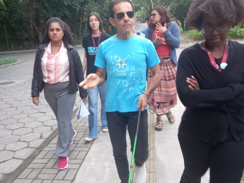 Formação sobre o atendimento da pessoa com deficiência visual - Museu da vida - Fiocruz - RJ - 2024.